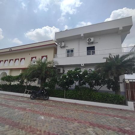 Sangam Hotel Chirawa Exterior foto